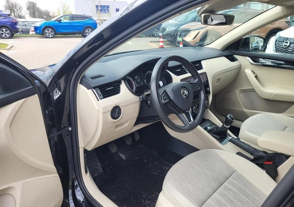 Skoda Octavia cena 69600 przebieg: 128000, rok produkcji 2019 z Rabka-Zdrój małe 631